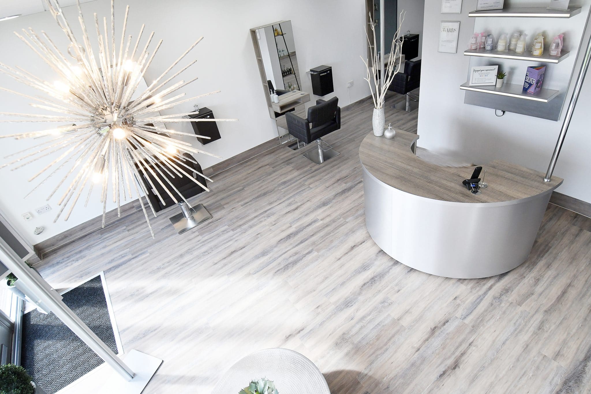 000_0415 Salon Interior